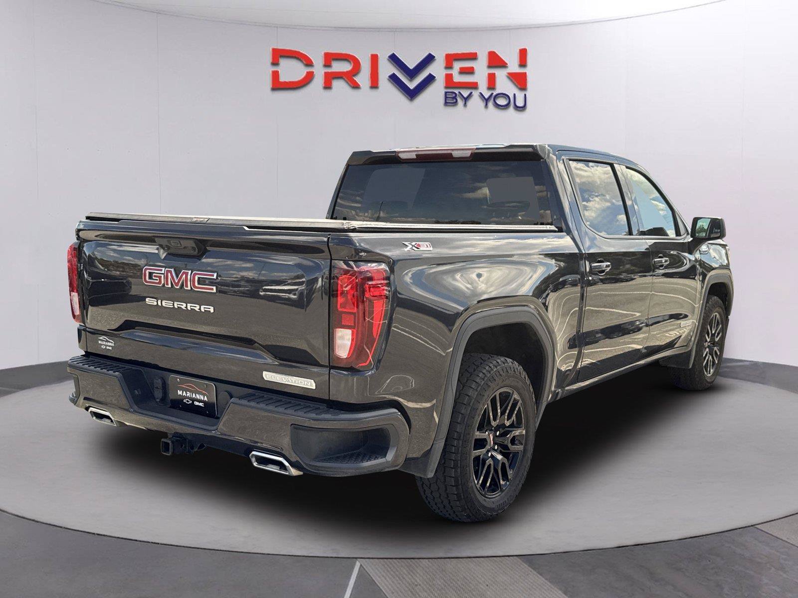 Used 2023 GMC Sierra 1500 Elevation AWD/4WD image 5