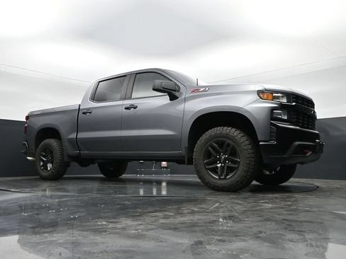 Used 2021 Chevrolet Silverado 1500 Custom Trail Boss w/ LPO, Dark Essentials Package AWD/4WD image 39