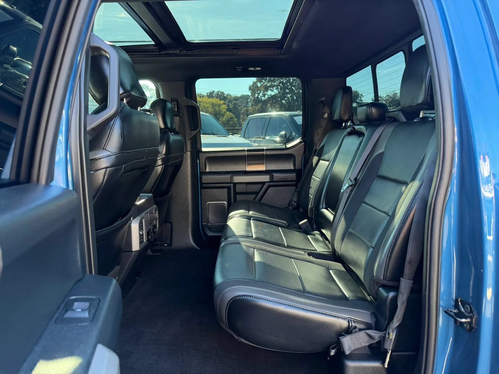 Used 2019 Ford F150 Raptor w/ Equipment Group 802A Luxury AWD/4WD image 14
