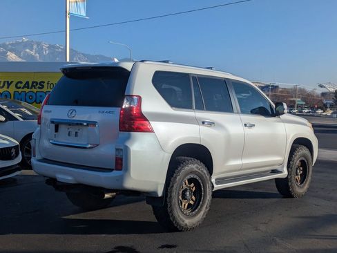 Used 2010 Lexus GX 460 image 4
