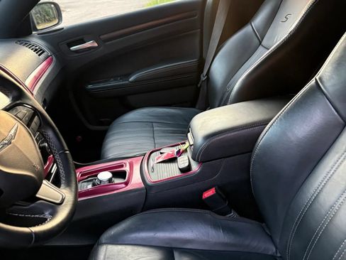 Used 2015 Chrysler 300 S AWD/4WD image 39
