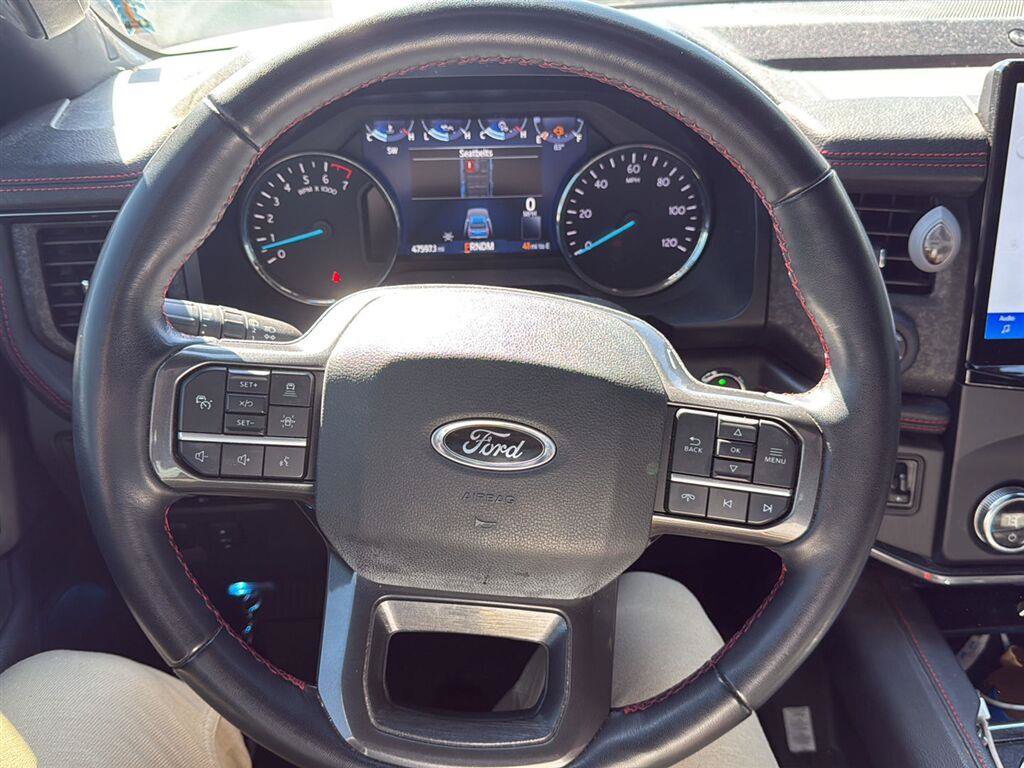 Used 2023 Ford Expedition Limited AWD/4WD image 4