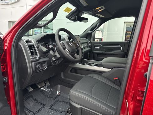 New 2026 RAM 3500 Big Horn AWD/4WD image 17