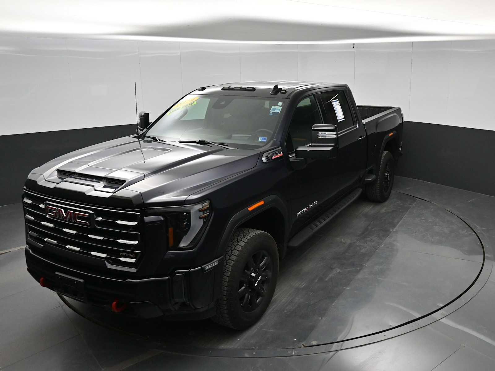 Used 2024 GMC Sierra 2500 AT4 w/ AT4 Premium Plus Package AWD/4WD image 36