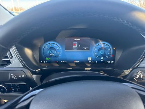 Used 2025 Ford Escape Platinum image 33