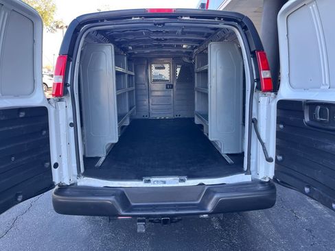 Used 2023 Chevrolet Express 2500 Extended image 22