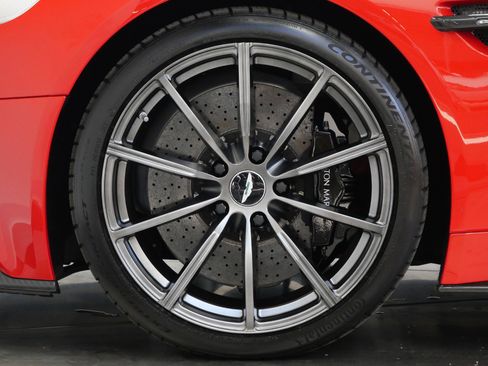 Used 2014 Aston Martin Vanquish Coupe RWD image 10