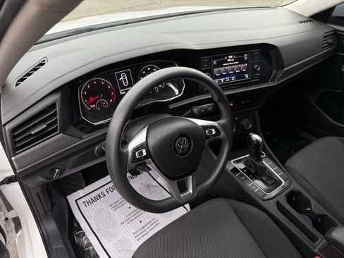 Used 2021 Volkswagen Jetta S image 16