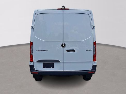 Used 2025 Mercedes-Benz Sprinter 2500 image 6