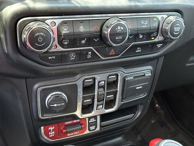 Used 2023 Jeep Gladiator Rubicon w/ Cold Weather Group AWD/4WD image 19