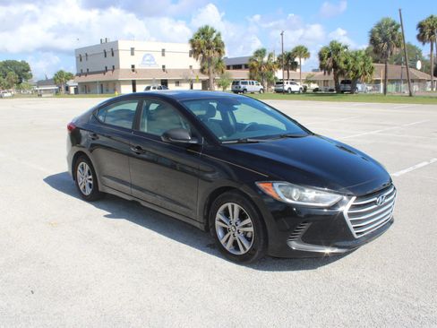 Used 2018 Hyundai Elantra SEL FWD image 32