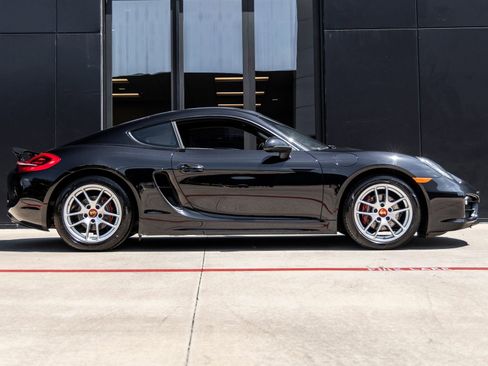 Certified 2016 Porsche Cayman RWD image 12
