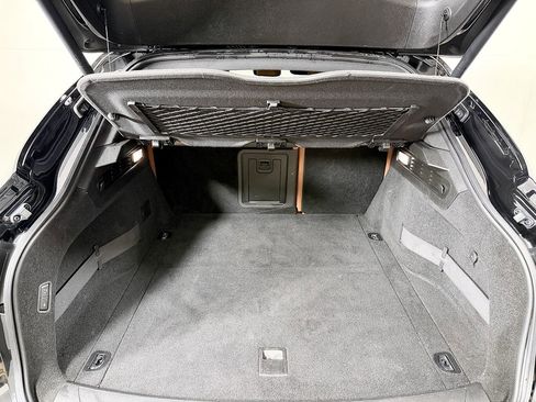 Used 2018 Maserati Levante AWD/4WD image 15