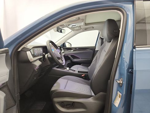 New 2026 Volkswagen Tiguan SE FWD image 6