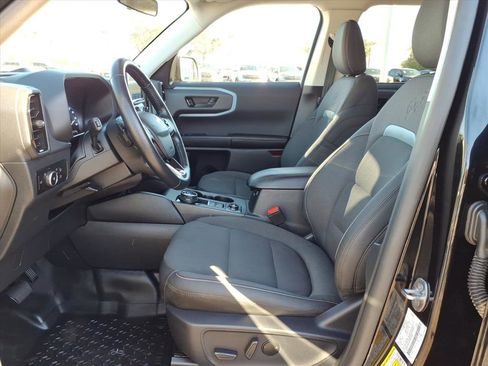 Used 2023 Ford Bronco Sport Badlands image 13