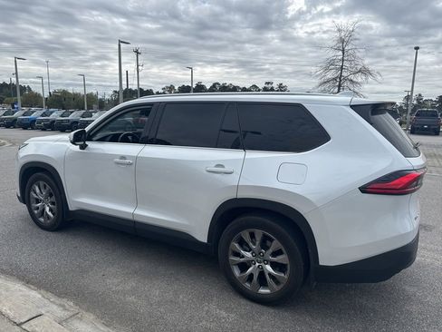 Used 2024 Toyota Grand Highlander Limited image 4