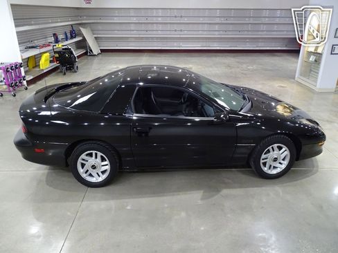 Used 1995 Chevrolet Camaro Z28 image 18