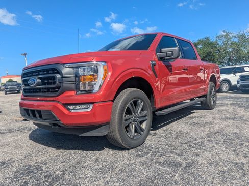 Used 2022 Ford F150 XLT w/ Equipment Group 302A High AWD/4WD image 9