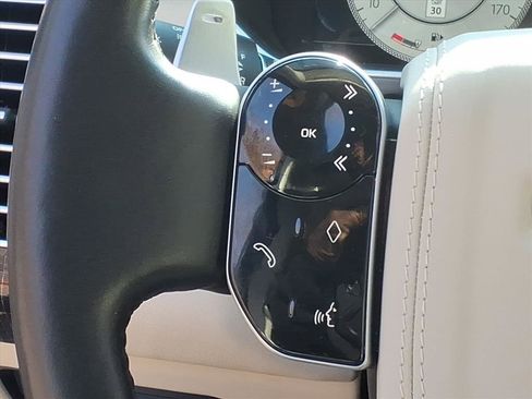 Used 2020 Land Rover Range Rover LWB SV Autobiography image 13