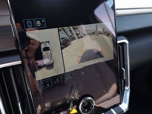 New 2025 GMC Acadia Elevation w/ Super Cruise Package image 16