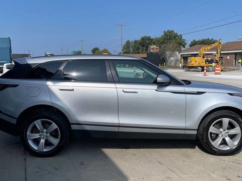 Used 2018 Land Rover Range Rover Velar S image 4