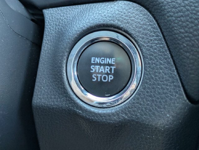 Used 2023 Toyota RAV4 XLE AWD/4WD image 27