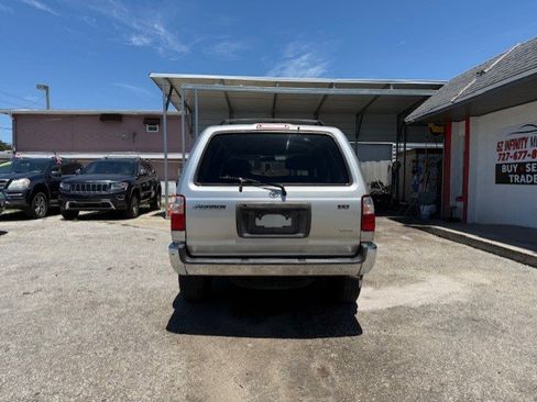Used 2001 Toyota 4Runner SR5 image 5