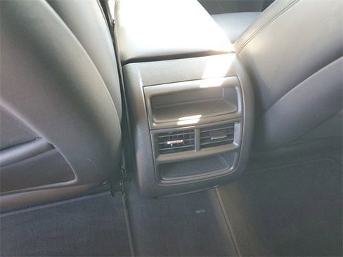 Used 2017 Cadillac XT5 Luxury image 13