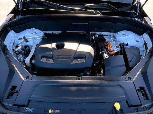 Used 2024 Volvo XC90 T8 Ultimate w/ Protection Package Premier image 13