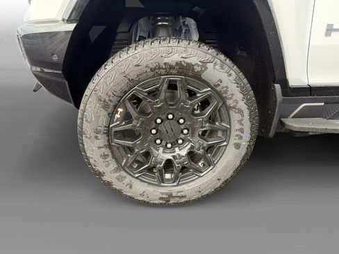 New 2026 GMC Hummer EV 4x4 Crew Cab image 9