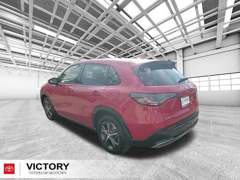 Used 2025 Honda HR-V EX-L image 5