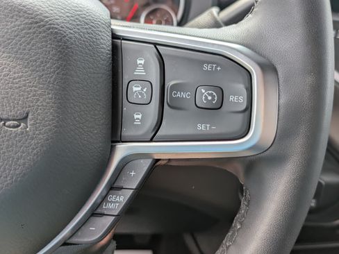 Used 2025 RAM 2500 Big Horn AWD/4WD image 19