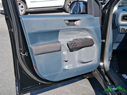 New 2025 Ford Maverick XL image 10