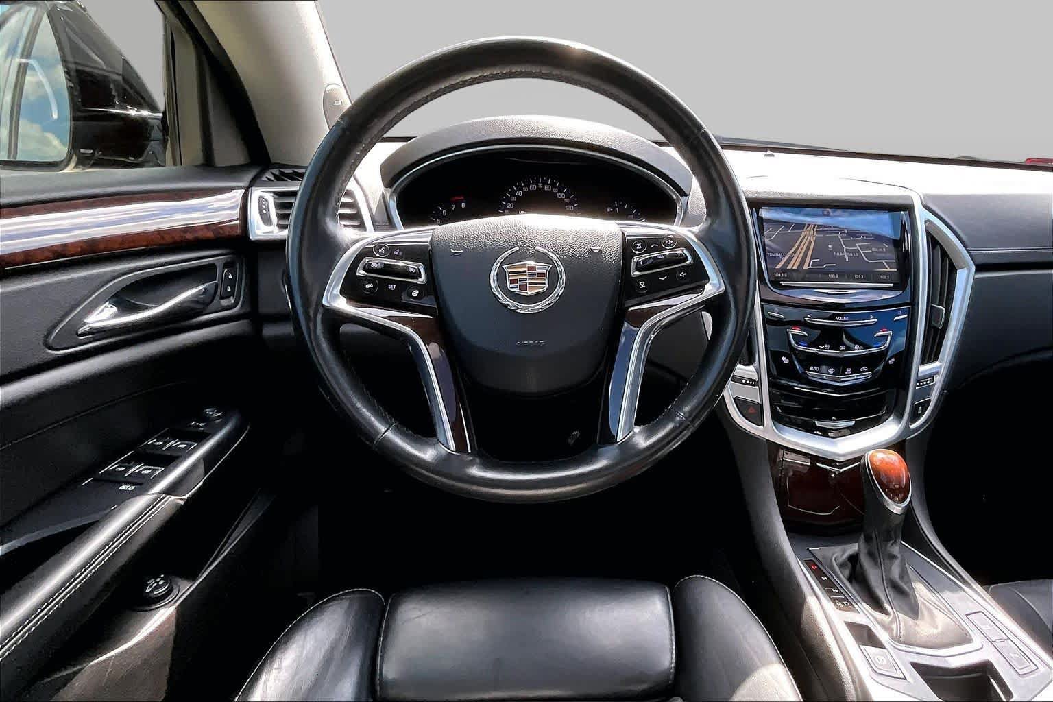 Used 2015 Cadillac SRX Luxury FWD image 6