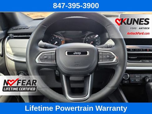 Used 2025 Jeep Compass Limited AWD/4WD image 33