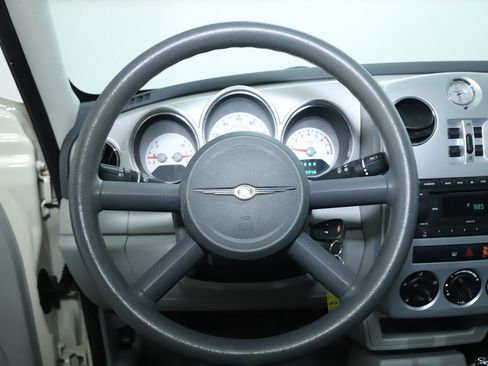 Used 2007 Chrysler PT Cruiser image 31