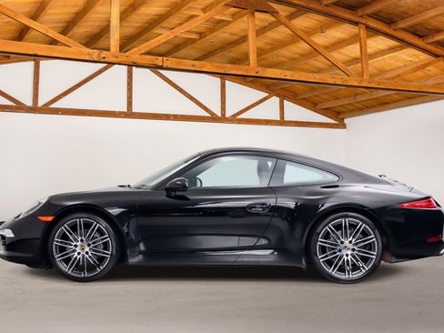 Used 2015 Porsche 911 Carrera image 2
