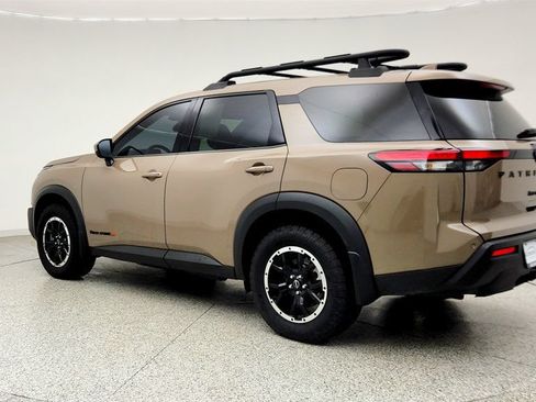 Used 2025 Nissan Pathfinder Rock Creek AWD/4WD image 7