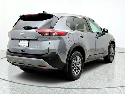 Used 2023 Nissan Rogue S AWD/4WD image 5