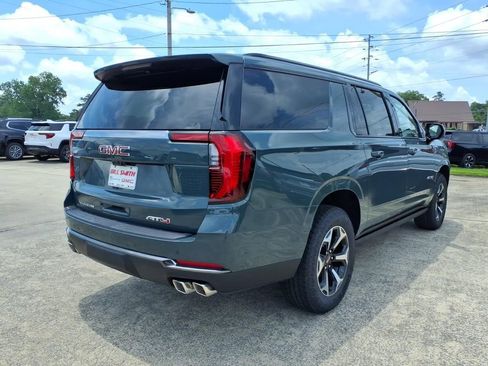 New 2026 GMC Yukon XL AT4 w/ AT4 Premium Plus Package AWD/4WD image 7