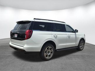 New 2026 Ford Expedition Active RWD video 2