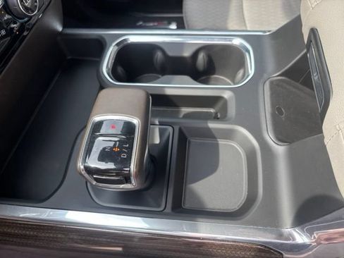 Used 2025 Chevrolet Silverado 1500 RST AWD/4WD image 19