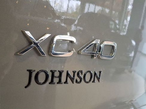 New 2026 Volvo XC40 B5 Core w/ Climate Package image 19