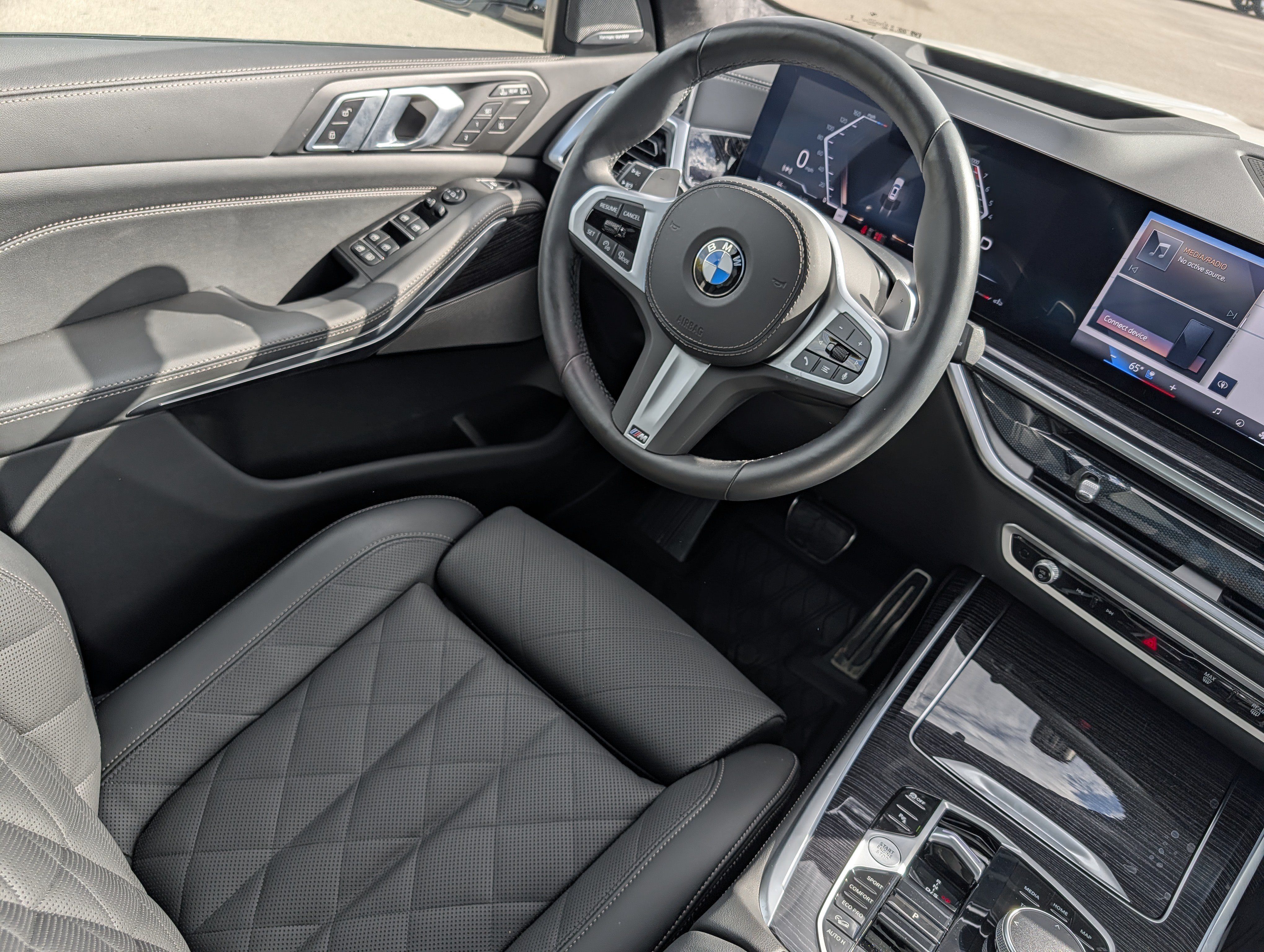Certified 2026 BMW X7 xDrive40i w/ M Sport Package AWD/4WD image 12