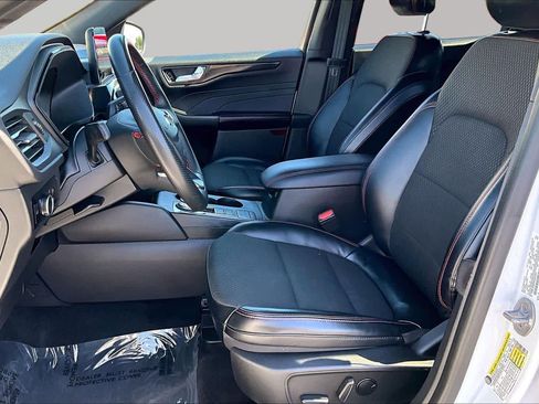 Used 2023 Ford Escape ST-Line FWD image 7
