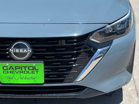 Used 2024 Nissan Sentra SV FWD image 8