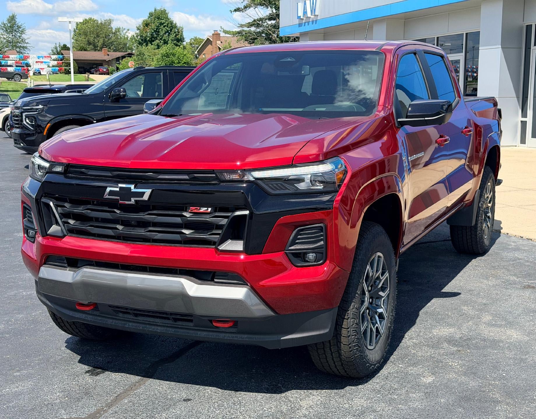 New 2026 Chevrolet Colorado Z71 w/ Technology Package AWD/4WD image 1