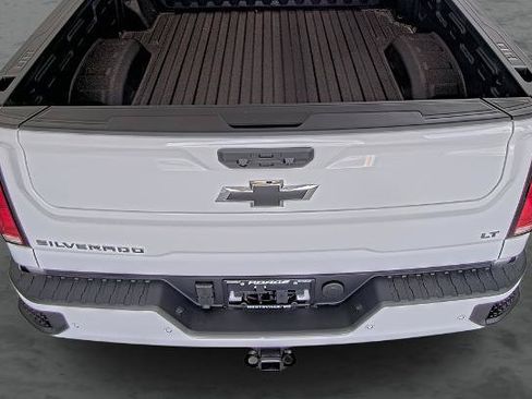New 2026 Chevrolet Silverado 2500 LT w/ Z71 Chrome Sport Edition AWD/4WD image 12