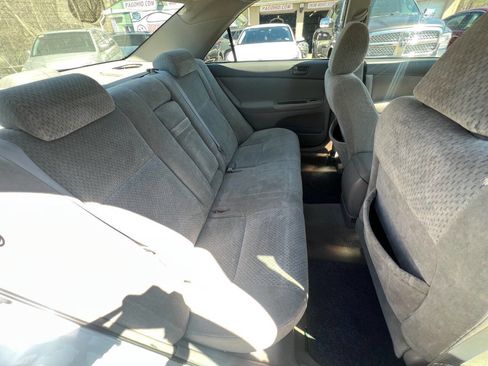 Used 2004 Toyota Camry LE image 13