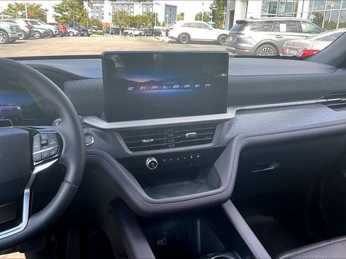 New 2027 Ford Explorer Platinum w/ LUX Leather Package AWD/4WD image 7